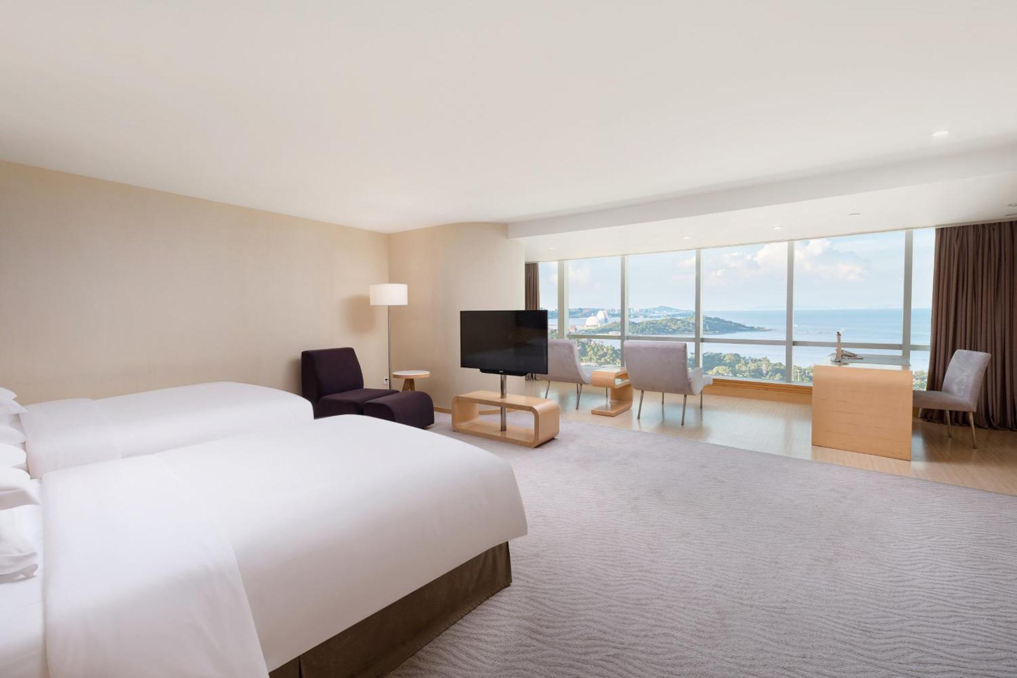 Crowne Plaza Zhuhai City Center By Ihg - Offers Free One-Way Shuttle To Chimelong Ocean Kingdom Dış mekan fotoğraf
