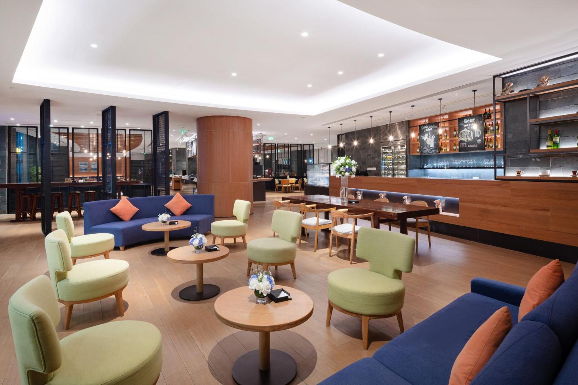 Crowne Plaza Zhuhai City Center By Ihg - Offers Free One-Way Shuttle To Chimelong Ocean Kingdom Dış mekan fotoğraf